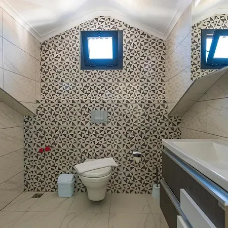 Hisar 2 - 4 Bedroom In Hisaronu Villa
